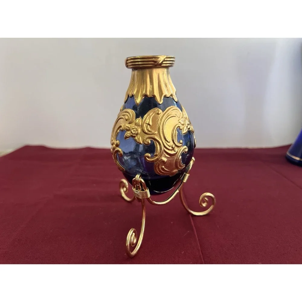 COLBALT BLUE BOHEMIAN EGG VASE ON METAL STAND‎ (1397)